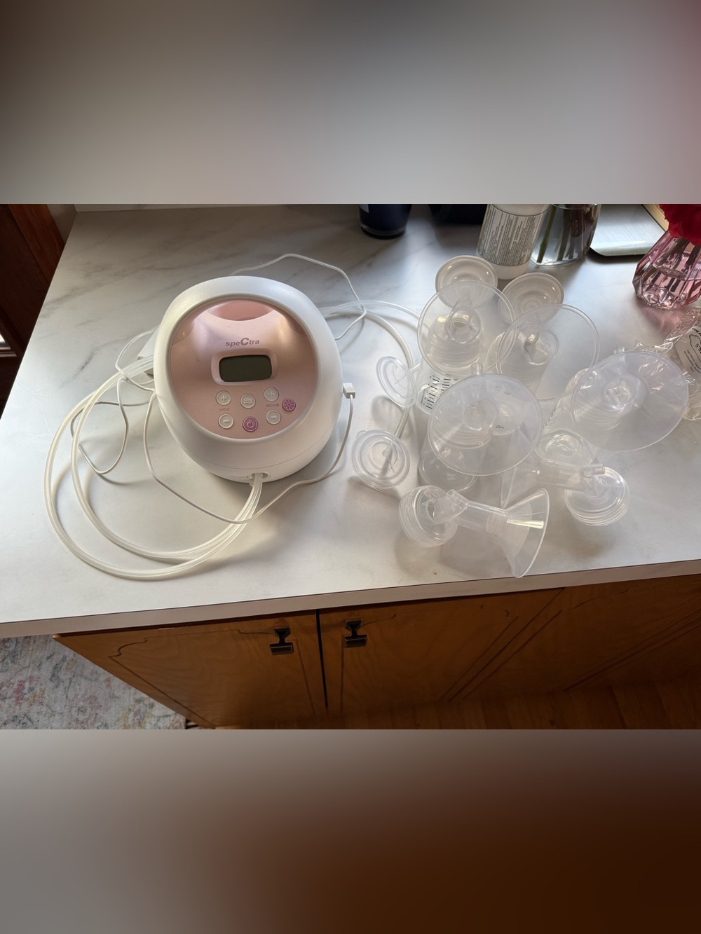 Spectra s2 plus Compact Electric Breast Pump - Pink & White
